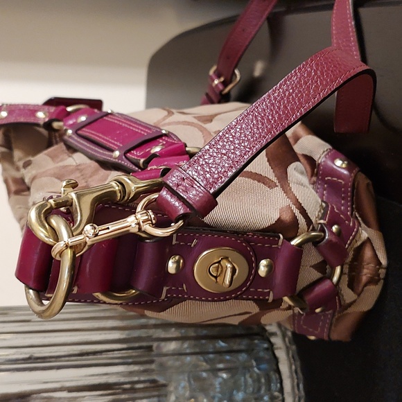 Coach Signature Jacquard Satchel - Picture 2 of 13